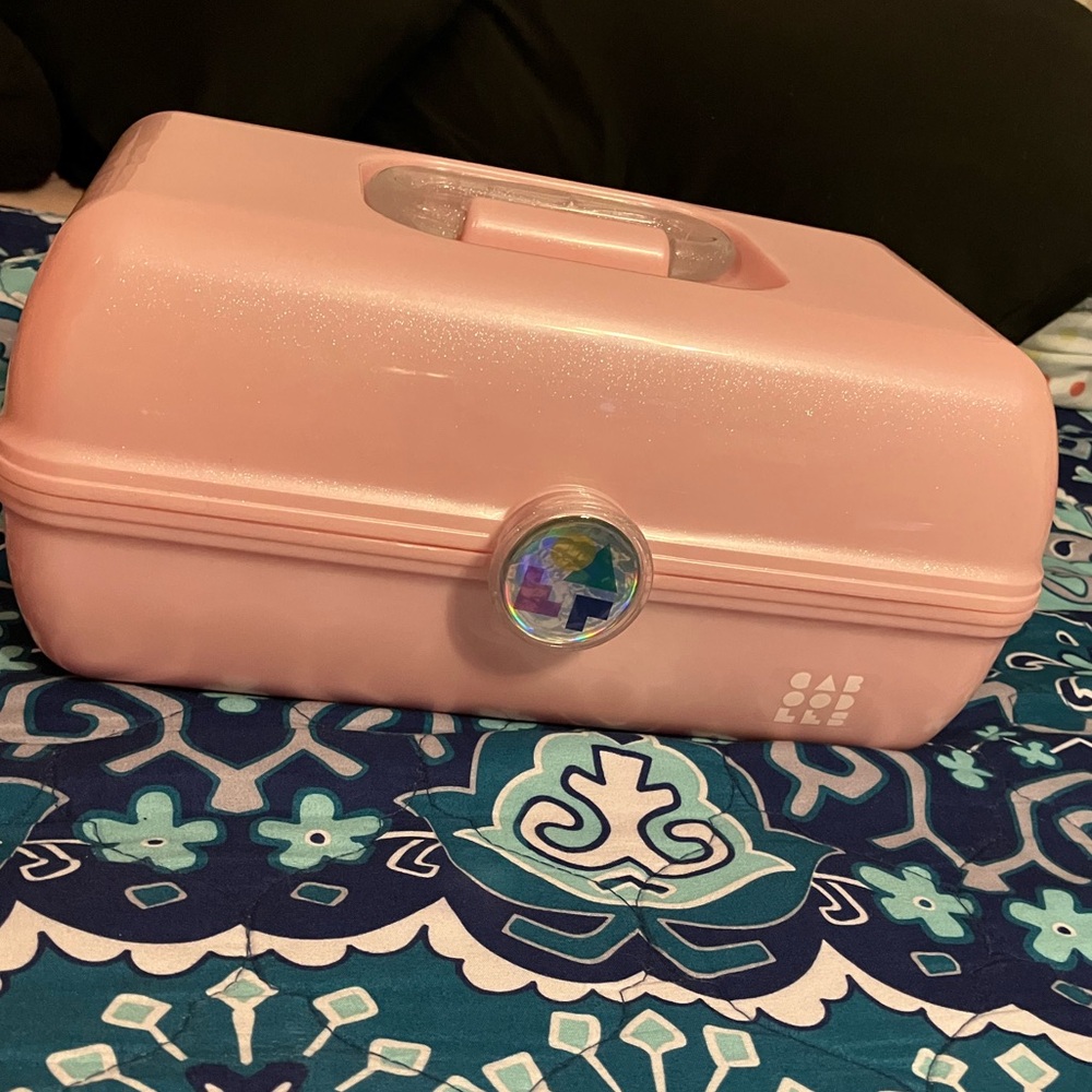 Light pink original caboodle